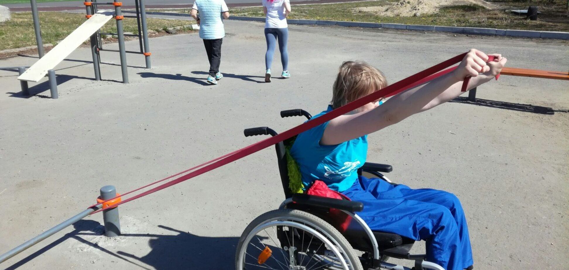 'Псувати газон': в Росії принизили сестру-колясочницю чемпіонки світу
