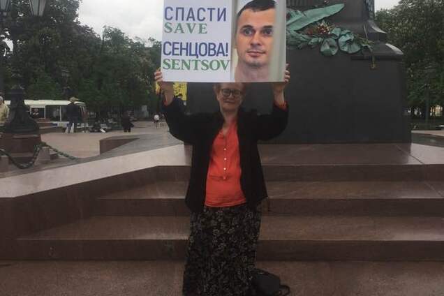 Граждане г**доны! Россия не имеет права критиковать Украину