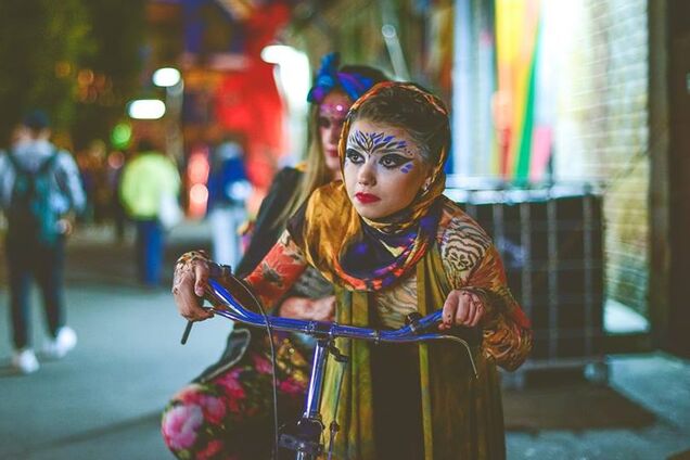 Елтон Джон, індійська їжа і чудеса: що чекає на гостей Кураж Night Market India