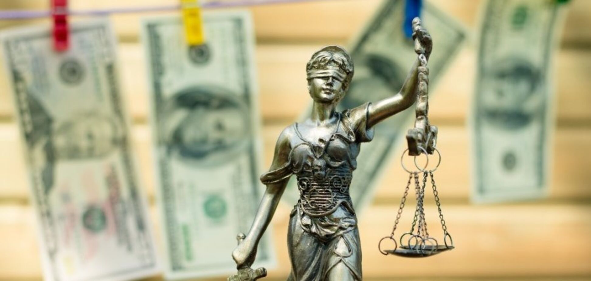 Более 300 'за': Рада одобрила создание Антикоррупционного суда