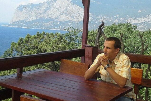 Количество политзаключенных превращается в поток имен и фамилий