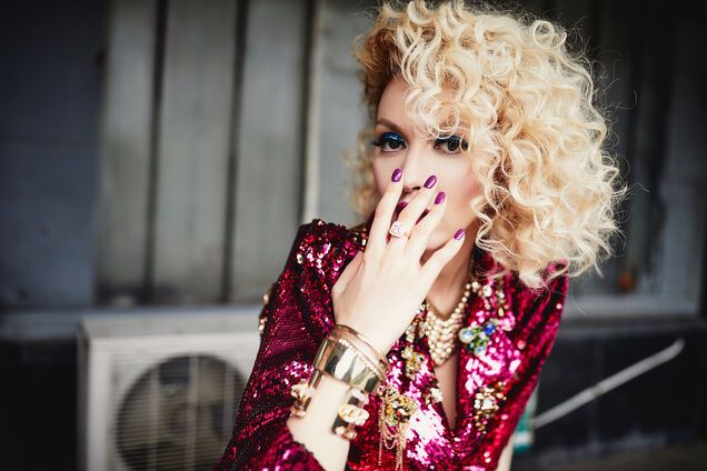 Як у 90-х: Оля Полякова влаштувала переполох на ринку