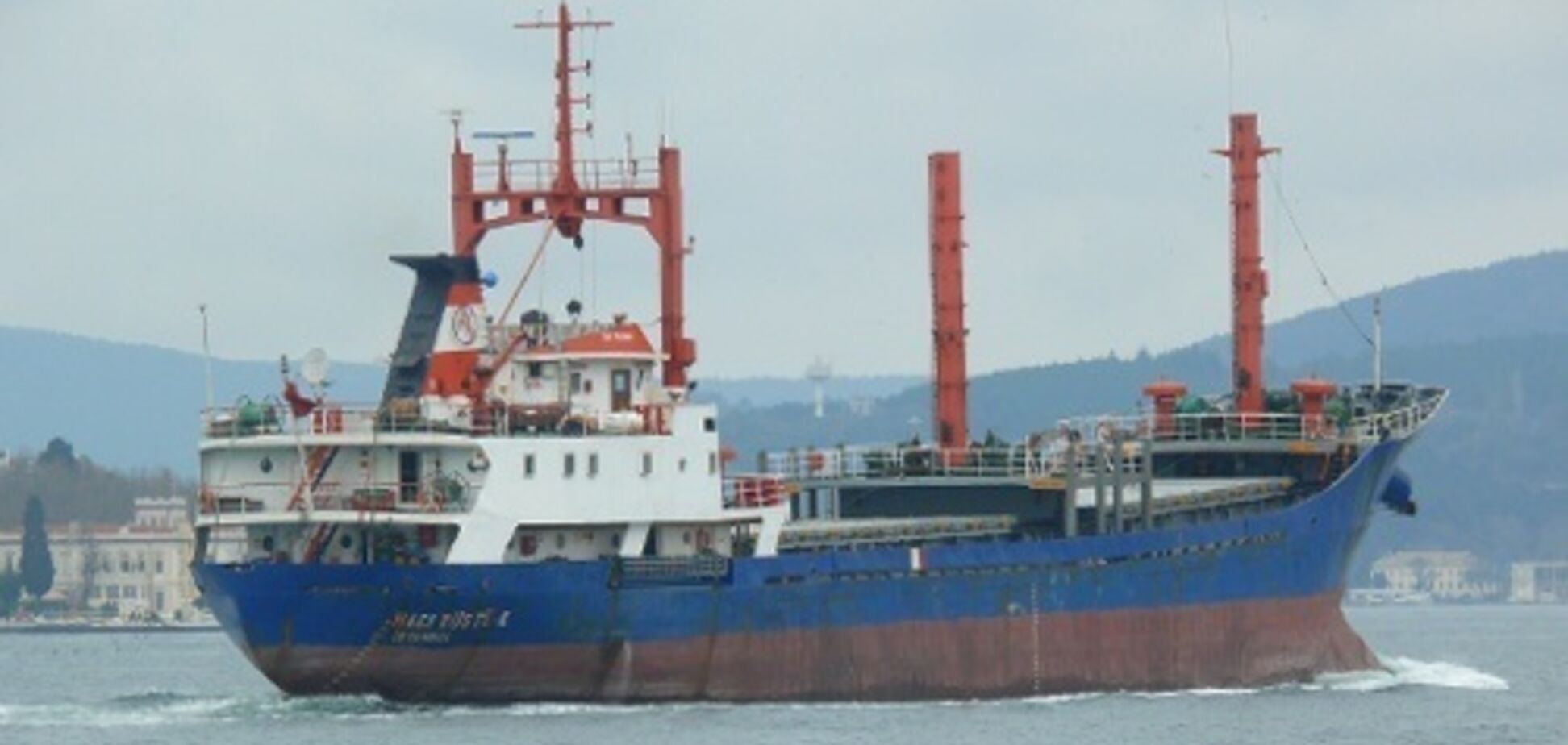 Росія 'затримала' кораблі в Азовському морі: з'ясувалися подробиці