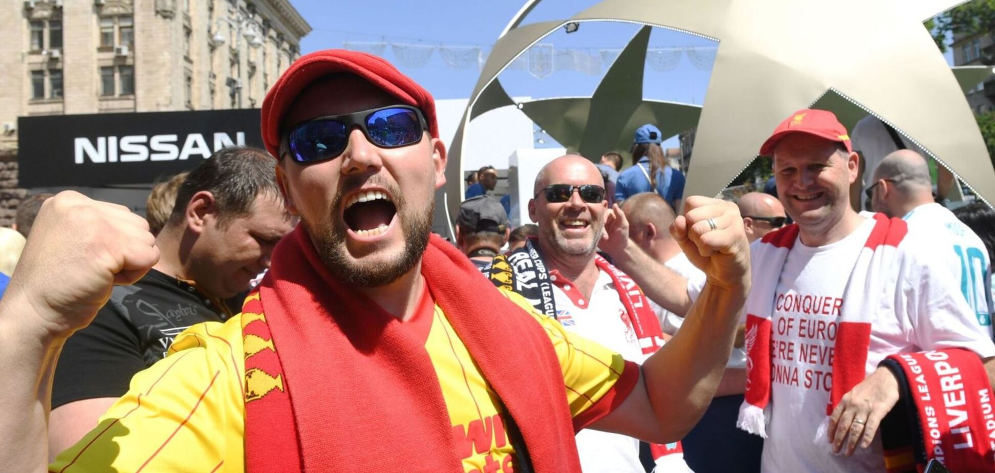 Болельщикам 'Ливерпуля' отменили рейсы в Киев на финал Лиги чемпионов