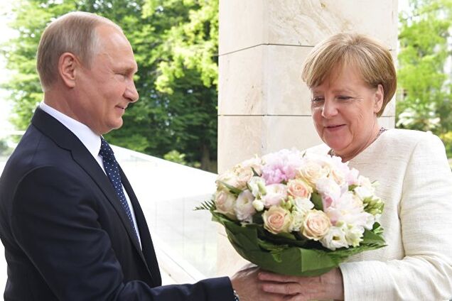 Ходіння по колу: судити і домовлятися одночасно з Кремлем не вийде