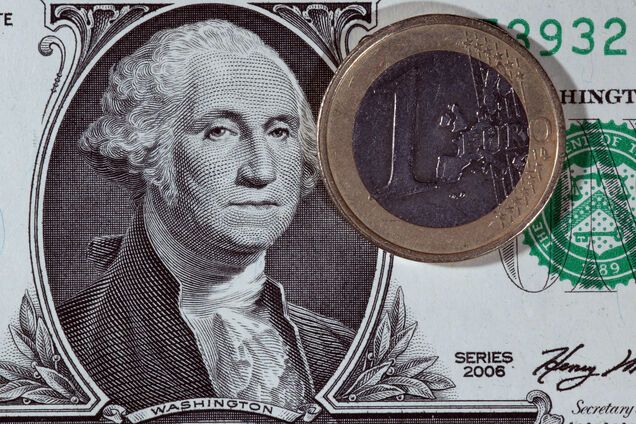 В Україні зросли долар і євро
