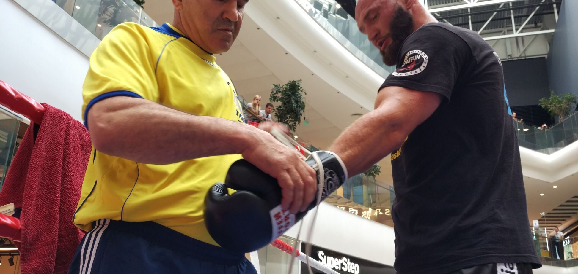 Будущий соперник победителя WBSS? Украинец поборется за звание чемпиона мира