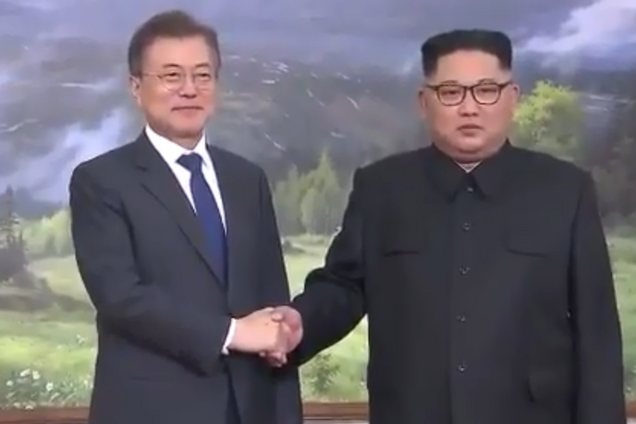 Глави КНДР і Південної Кореї раптово провели зустріч