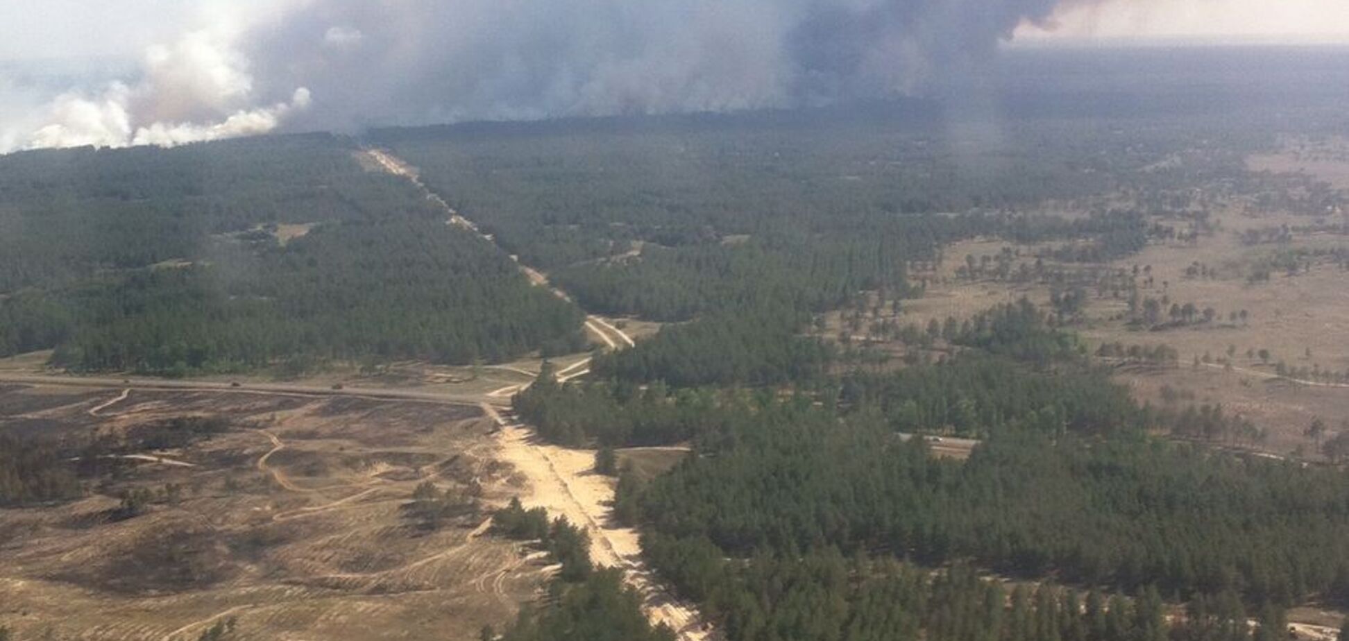 В Украине вспыхнул мощный лесной пожар