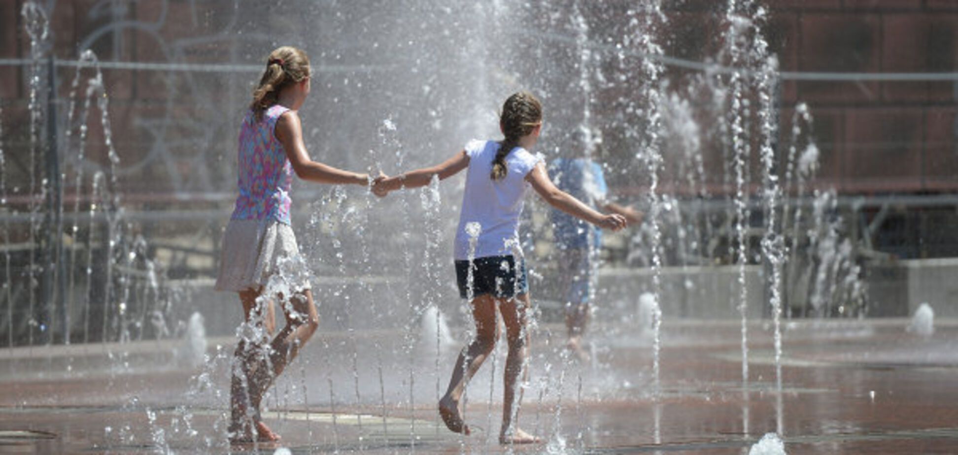 В Україні встановиться спека: уточнений прогноз погоди