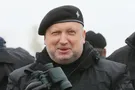 Порошенко наградил Турчинова орденом