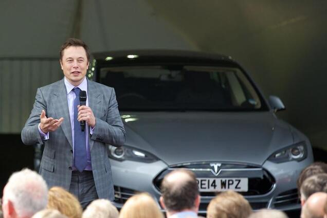 Tesla получила рекордный убыток