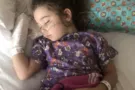 Слегка поперхнулась: ребенок едва не умер из-за воды в бассейне