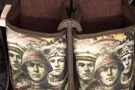 "За это надо сажать!" В России разгорелся скандал вокруг тапок с лицами советских солдат