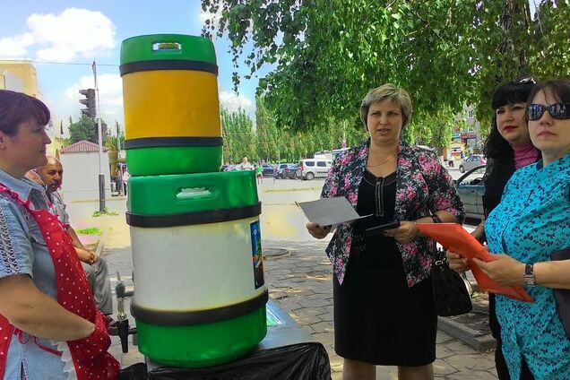 Грязь и черви: украинцев предупредили о 'сюрпризах' кваса из бочек