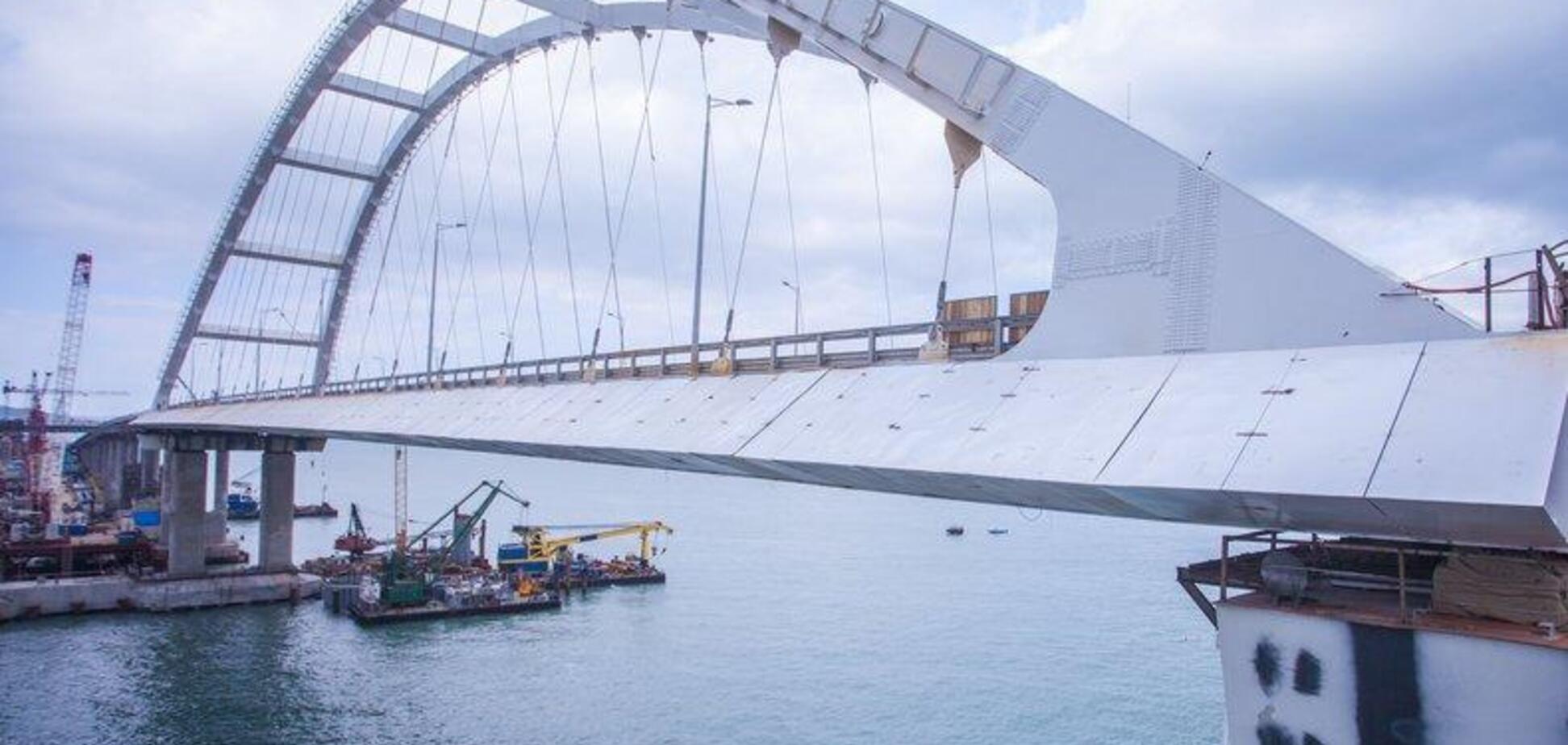 'Лучше б из картона сделали': Боровой предрек Крымскому мосту печальное будущее