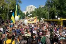 Чиновница сгоняет школьников на акцию "Бессмертный полк" в Полтаве: всплыли детали о ее темном прошлом