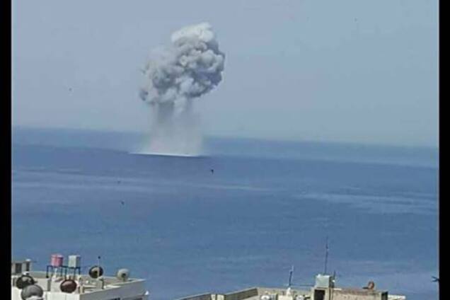 Как украинские куры российский самолет потопили