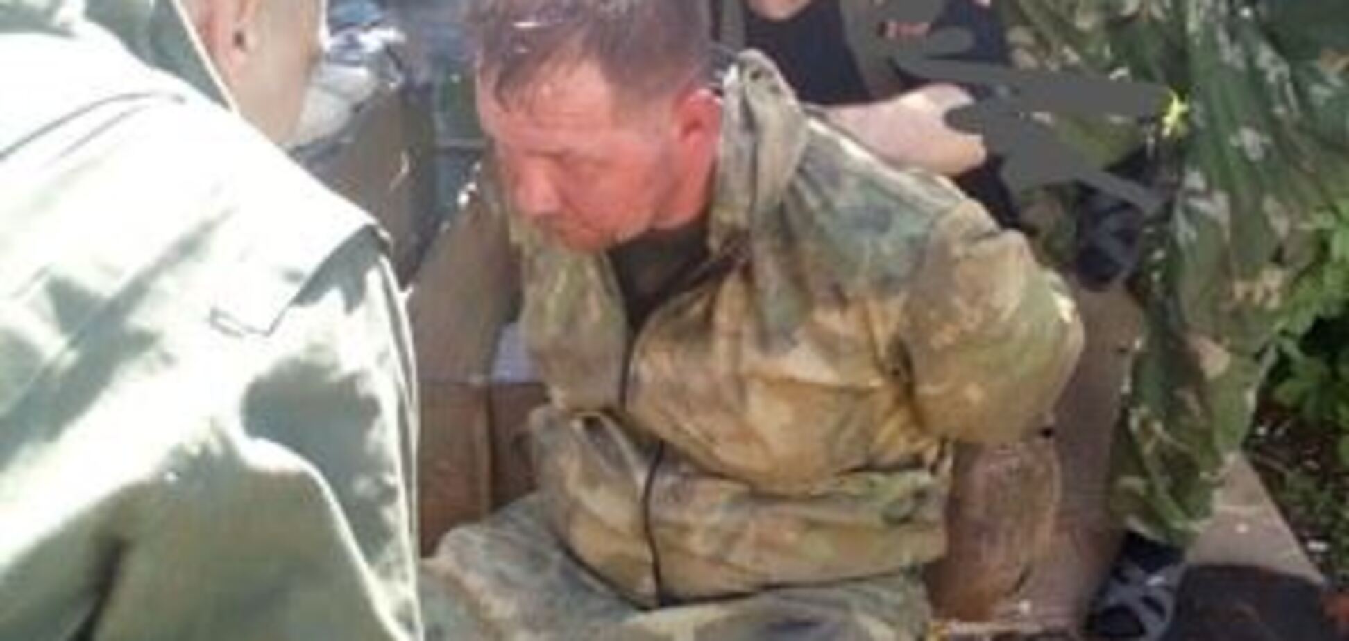 Объединенные силы взяли в плен российского военного на Донбассе. Фотофакт