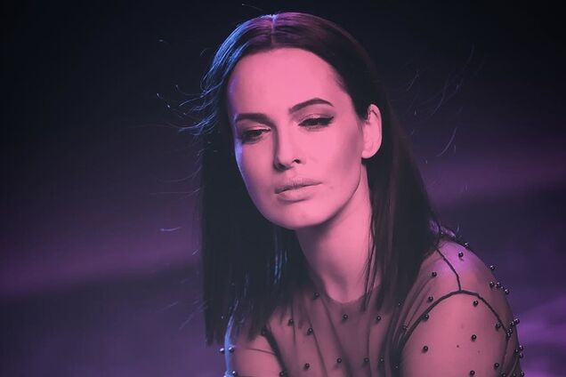 Даша Астафьева восхитила фанатов нежной фотосессией