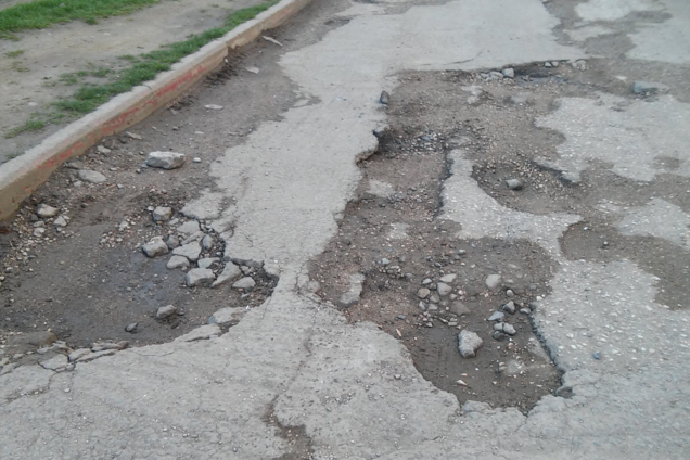 'НАТО не проедет': в сети показали состояние дорог в Крыму