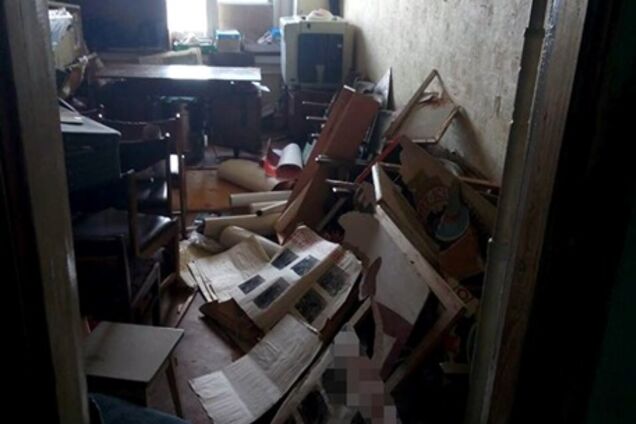 'Все разрушили и разломали': в Харькове устроили погром в офисе сторонников 'русского мира'