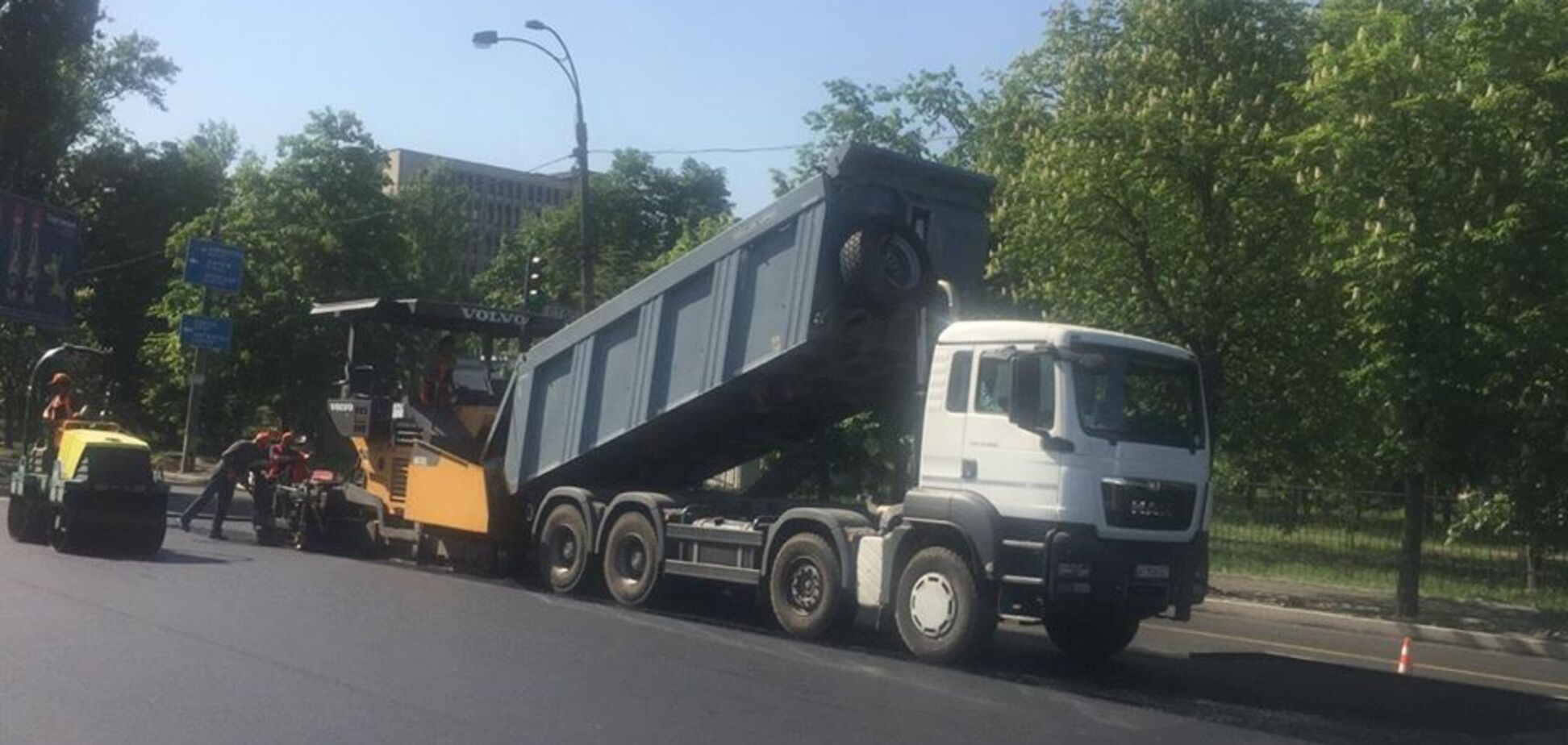 В Киеве на несколько дней перекроют дорогу: назван график ограничений 