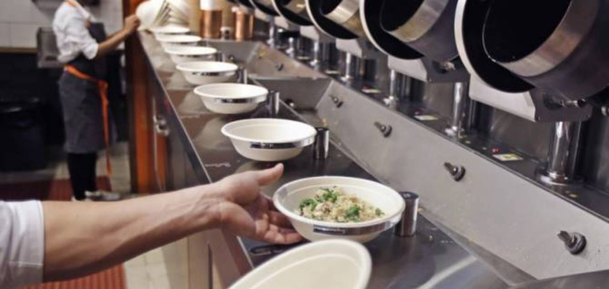 Готують роботи: в США ресторан здивував нововведенням