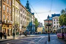 Во Львове наказали за пластиковые окна владельцев домов