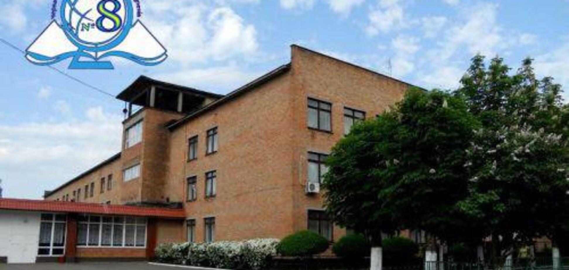 'Падали на вулиці, почалася блювота': мами дітей розповіли подробиці НП в школі Черкас