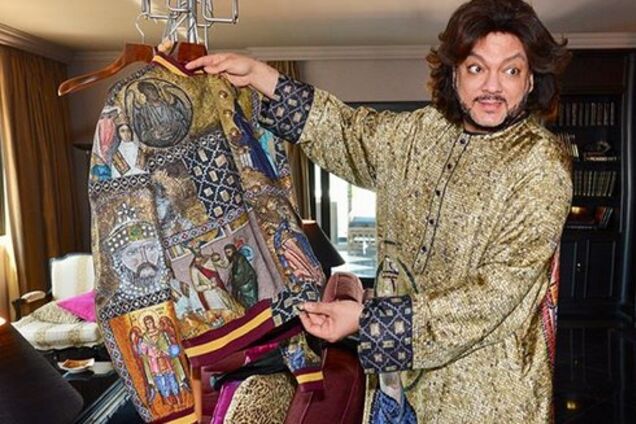 На 'Евровидение' в иконах: эпатажный наряд Киркорова разгневал верующих