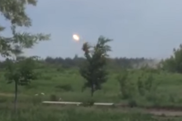 Террористы 'ДНР' показали, как обстреливают ОС из 'Града'