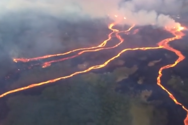 Вулкан на Гаваях зняли з неба