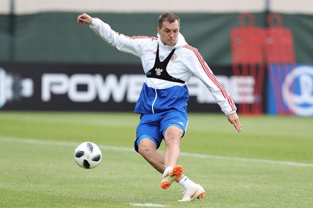 'Ви - вороги!' Футболіст збірної Росії накинувся на росЗМІ