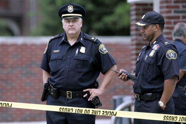 В США чоловік захопив маленьких дітей в заручники і вбив їх