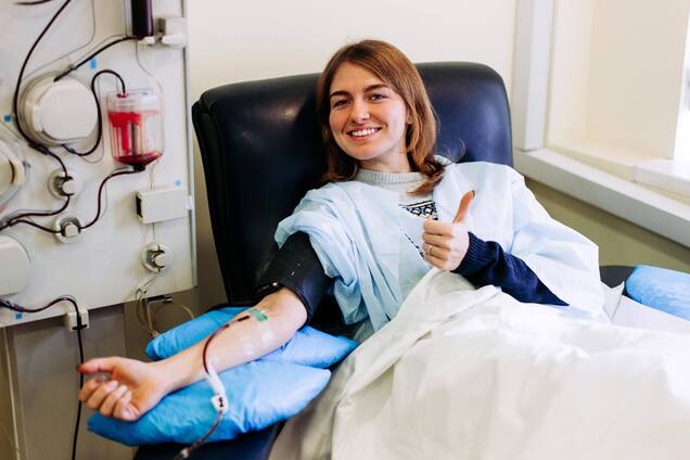 Здати кров - врятувати життя: п'ять надихаючих історій про донорство