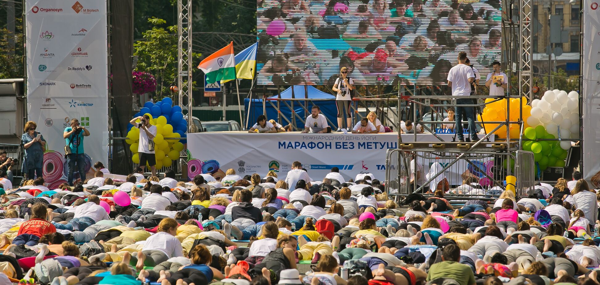 В Киеве 4 тысячи йогов установят международный рекорд
