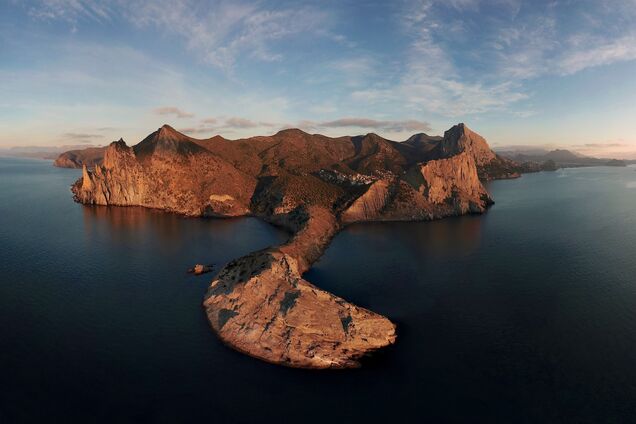 Генерал призвал отрезать Крым