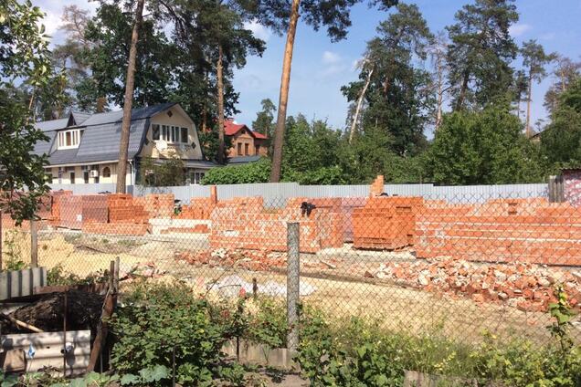 незаконная стройка