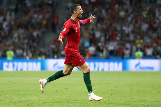 Роналду поставив в глухий кут Іспанію бомбічним голом зі штрафного