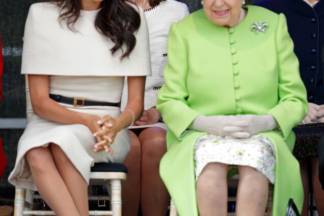 Експерт проаналізував мову тіла Меган Маркл і Єлизавети II