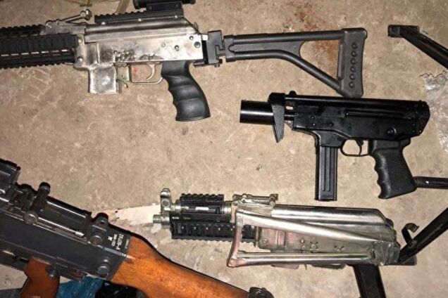 Продають навіть ПЗРК: Україну заполонила нелегальна зброя