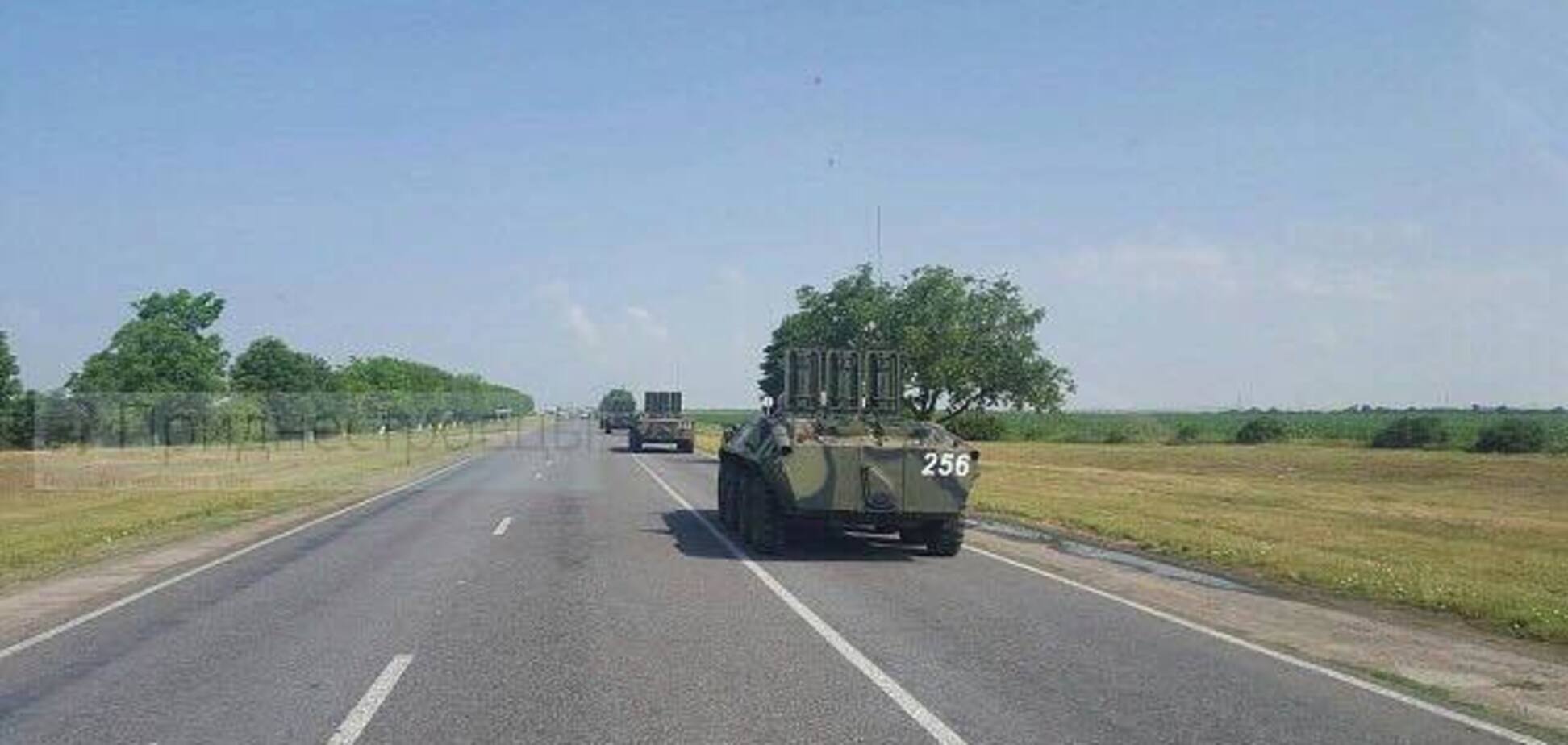 Колони військової техніки Росії на кордоні: Україна забила тривогу
