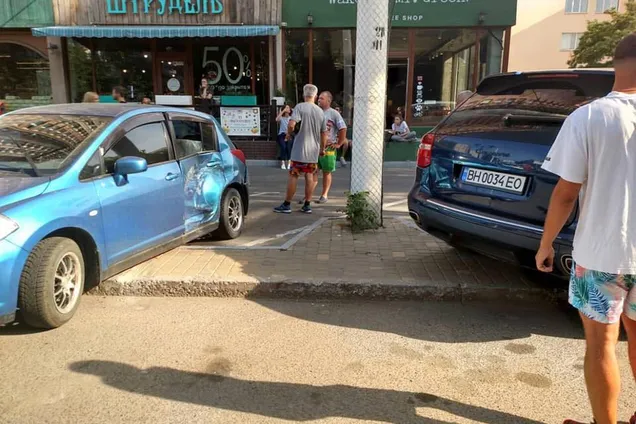 Пьяный адвокат в Одессе устроил масштабное ДТП: пострадали дети