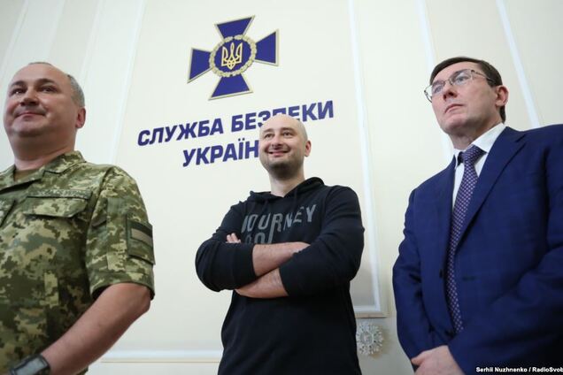 За поребриком начали работать серьезно