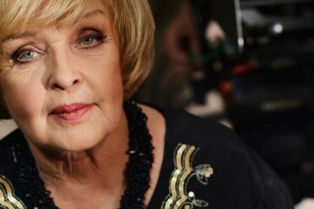 'Войну можно только увидеть': Ада Роговцева сыграла спектакль на передовой