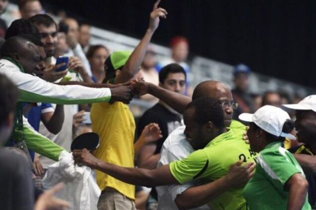 В Москве нигерийского болельщика выкинули из окна