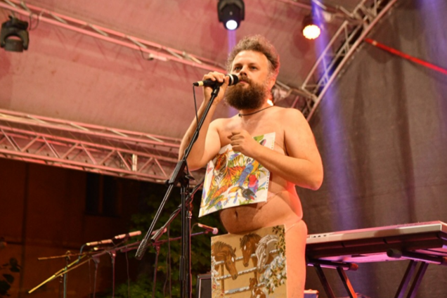 'Русские скрепы': мэру Ивано-Франковска ответили на освящение голого выступления украинской группы