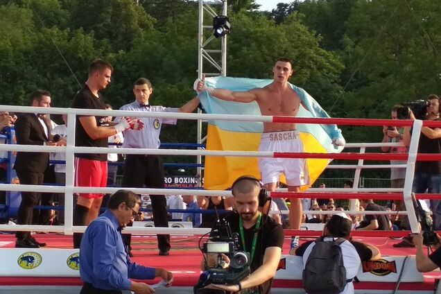 Непереможний український боксер здобув красиву перемогу в Києві