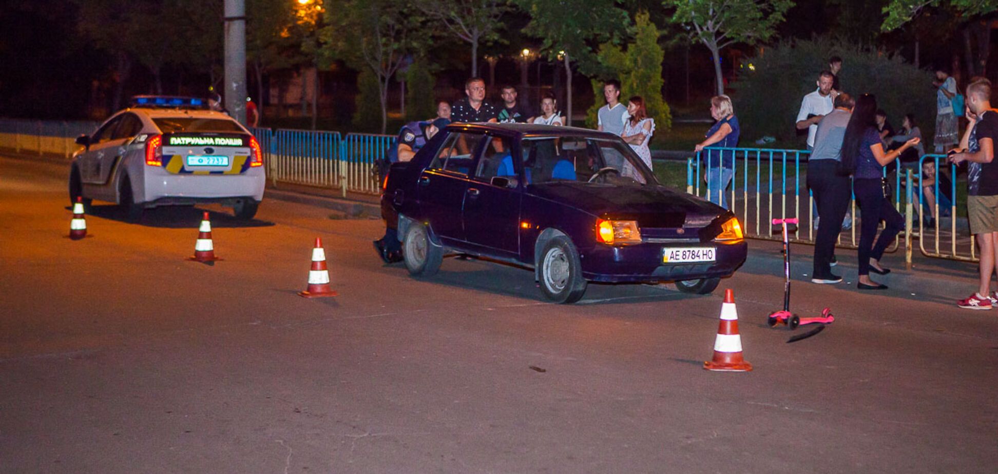 Мати пила поруч: в Дніпрі автомобіль збив дитину